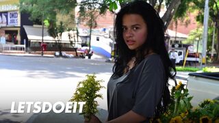 Aranyos néger milf selena gomez mélyen reszelve latina bulkeszban