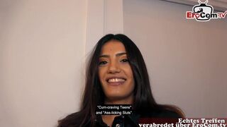 Német geek csóka megkúrja a forró dél amerikai milf-et randin