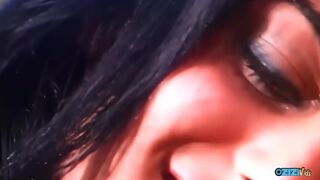 Doggy hajón taszítja a szöszi pici tőgyes milf-et a perem szélére